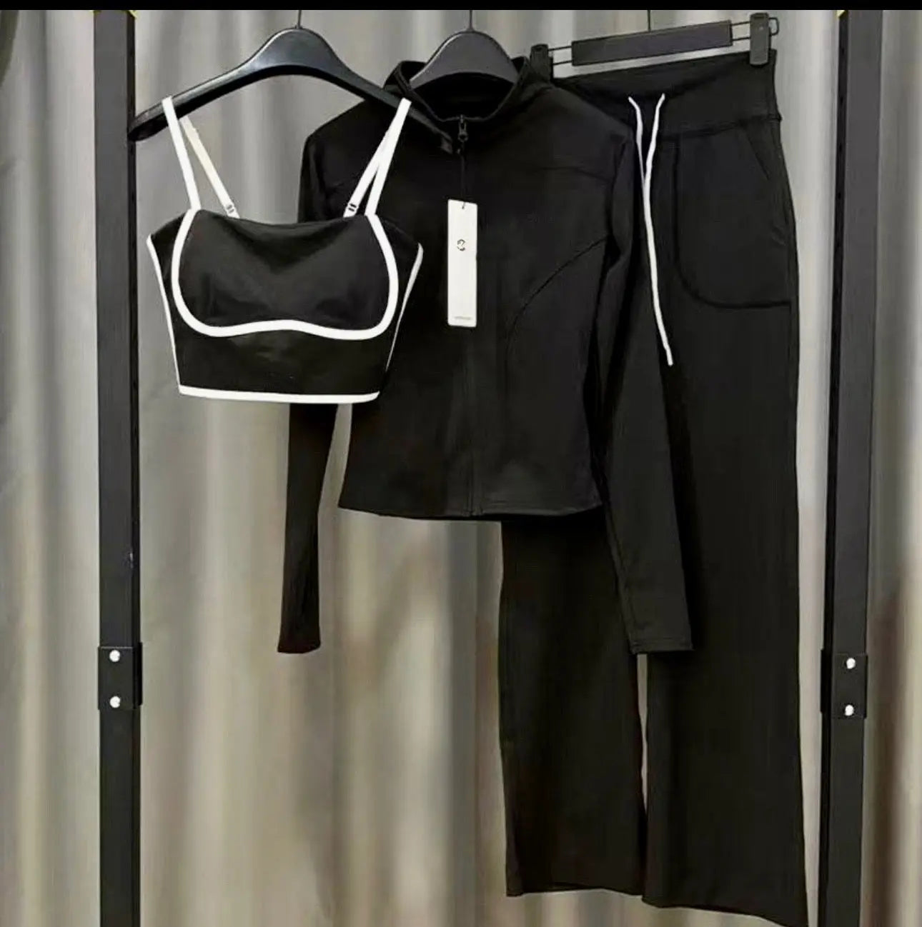 Ensemble sport Alo SARASKINBEAUTY